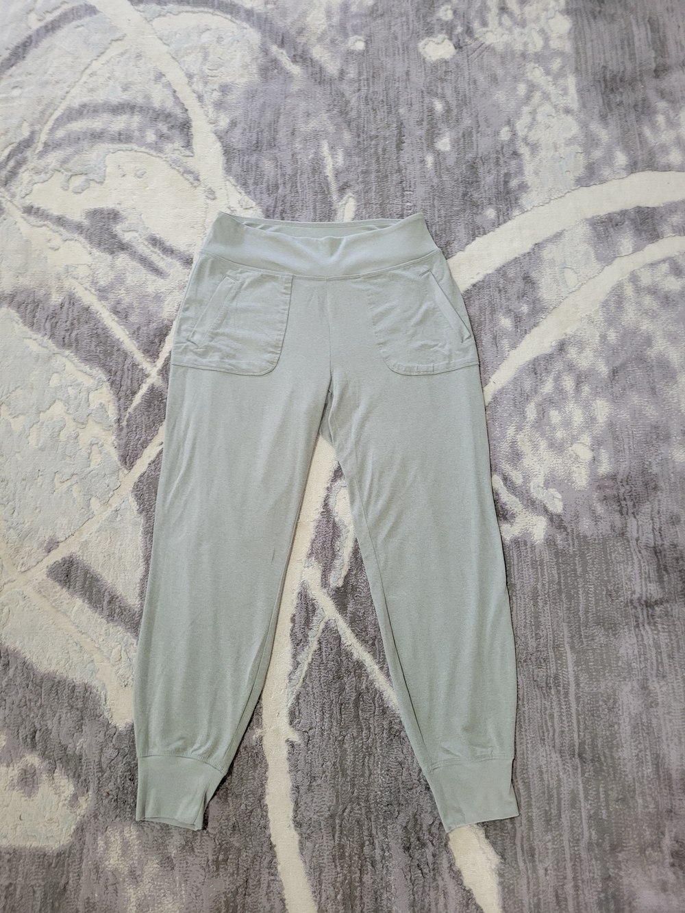 Marika Light Gray Activewear Lighyweight Pants Size M